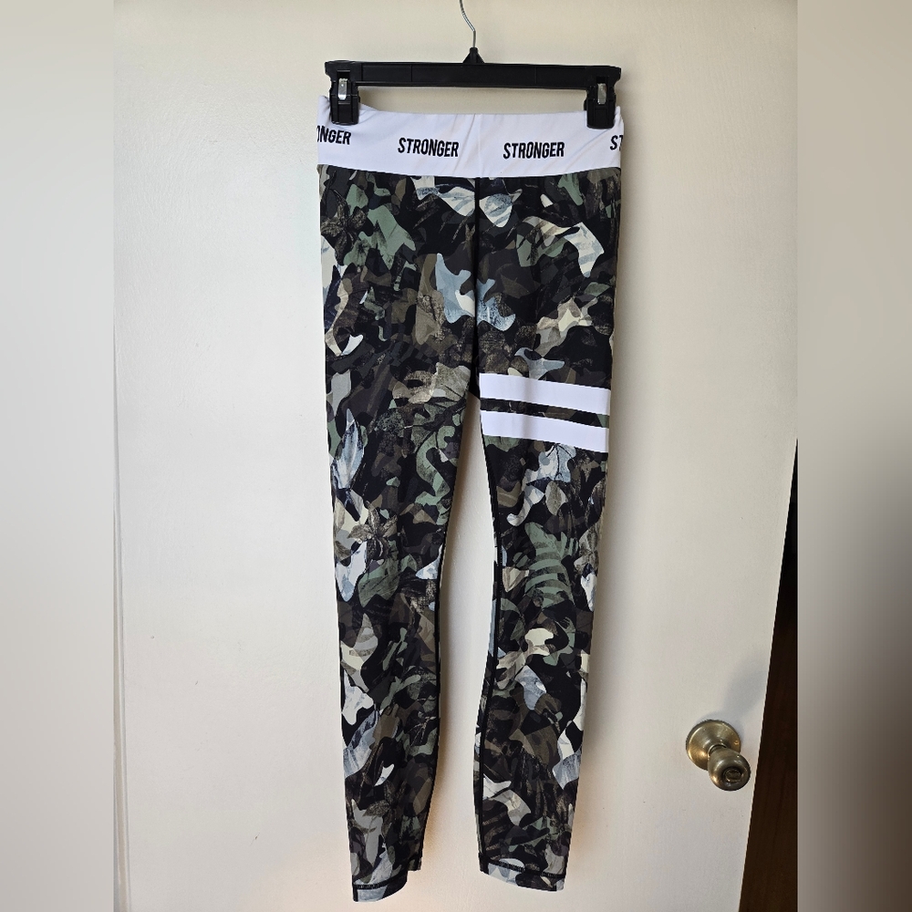 Stronger Camouflage Leggings